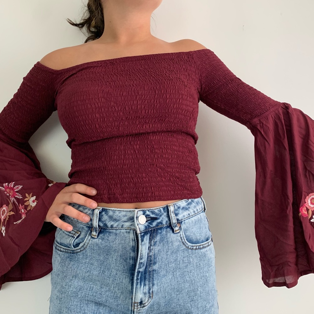 Guess maroon off the shoulder - flowy arm blouse